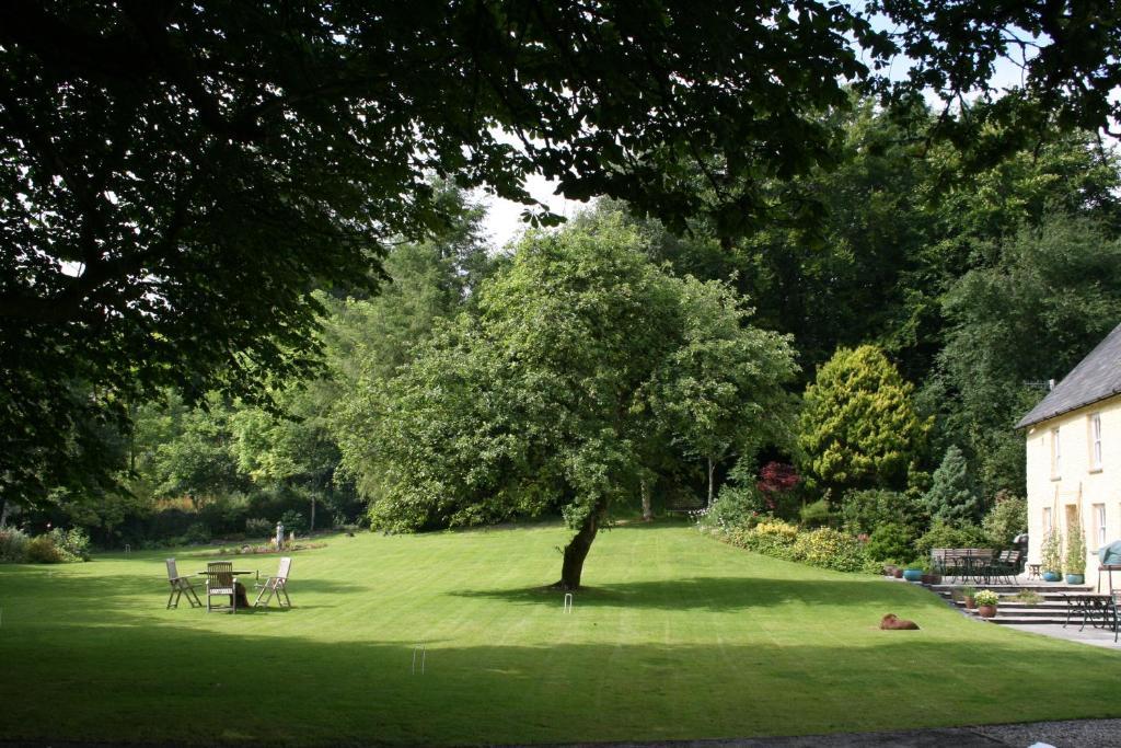 Ty Mawr Country Hotel & Restaurant Carmarthen Luaran gambar